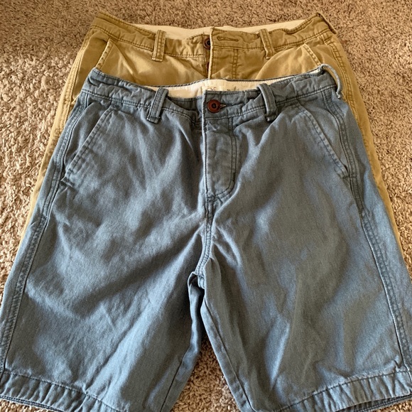 Bundle of 2 Hollister shorts size 30 - Picture 1 of 4